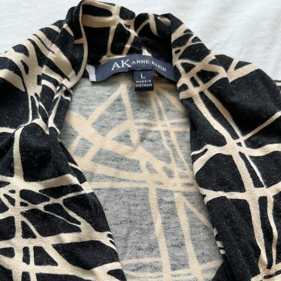 Anne Klein Sleeveless Faux Wrap Black & Cream Dress (L) - Picture 5 of 11